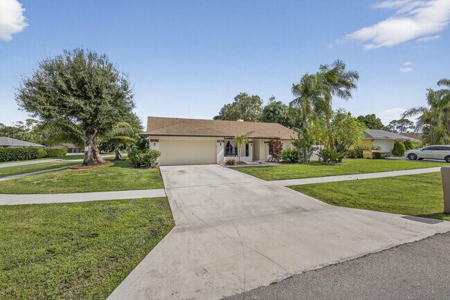 Building Photo - 798 Blueberry Dr
