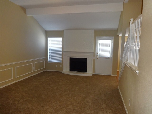 Foto del edificio - 8812 Crestbrook Drive