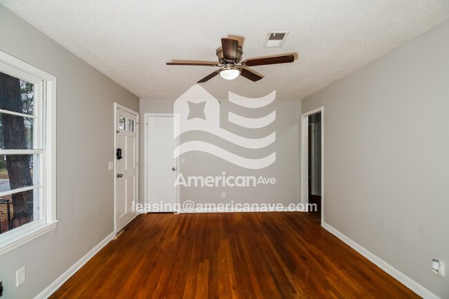 Building Photo - 300 Forestwood Dr