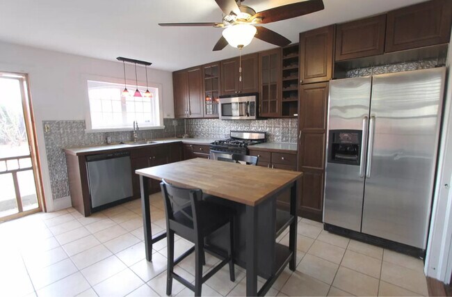 Photo - 38 Harvey St House