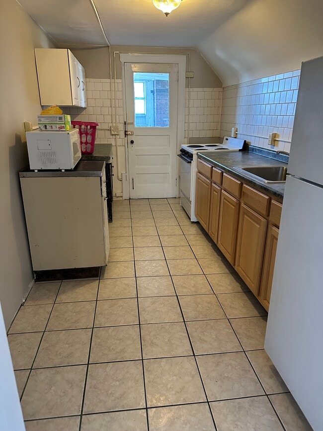 Photo - 15 LLC-44 Elm Street Apartment