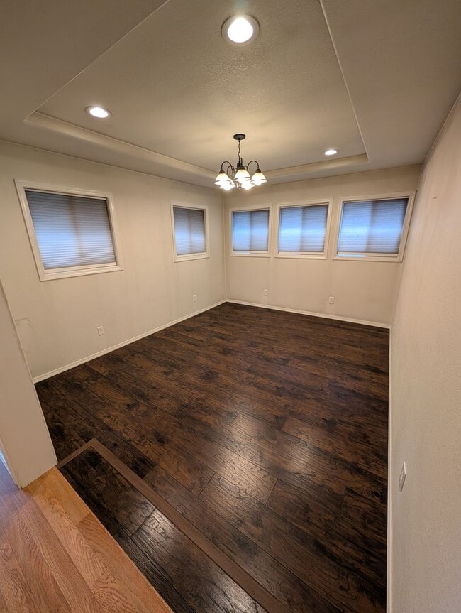 Building Photo - 606 Aspen St