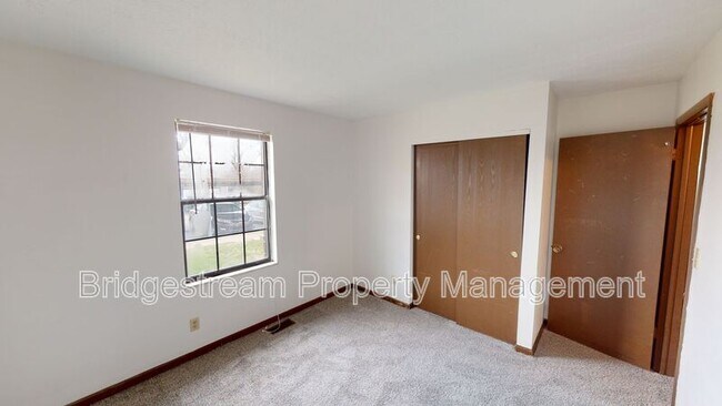 Foto del edificio - 1444 Minstrel Dr