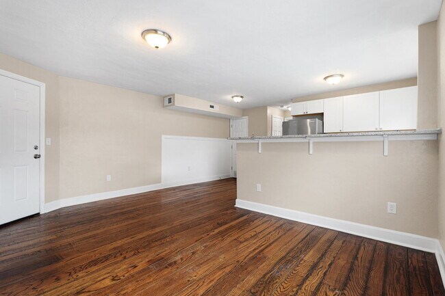 Building Photo - 1526 Blair Ave