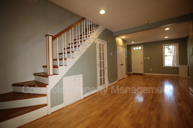 Building Photo - 1225 4th St NW