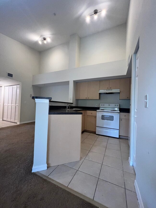 Foto del edificio - 4171 San Marino Blvd