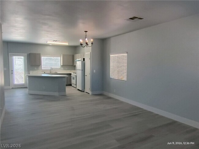 Foto del edificio - 6045 Gum Springs St