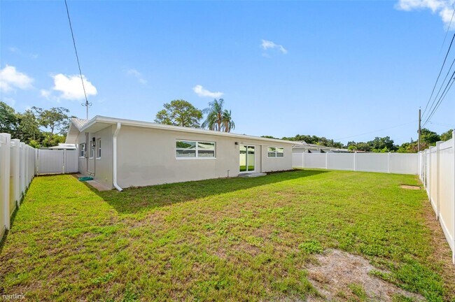 Foto del edificio - 3 br, 2 bath House - 2320 Surrey Lane