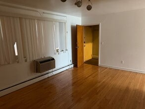 Building Photo - 3600 Charles Ct