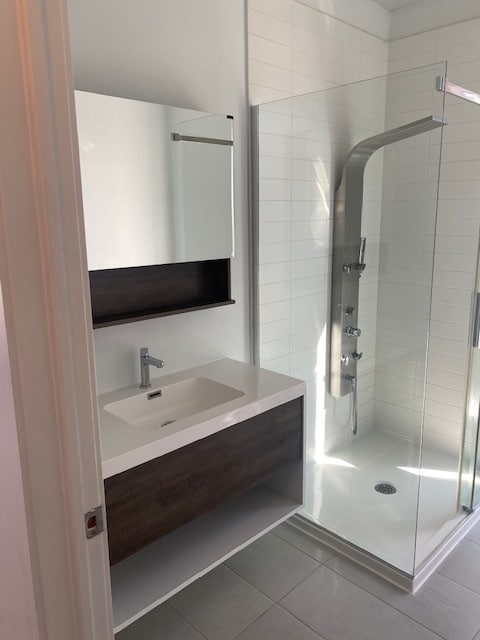 Photo du bâtiment - 975 Av Saint-Charles