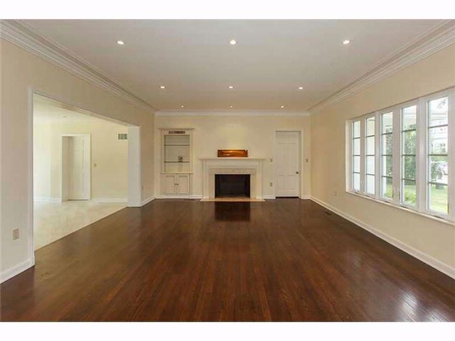 Foto del edificio - 6685 Sheffield Ln