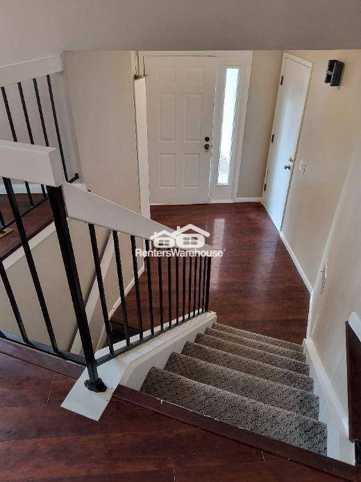Building Photo - Available March 1st! 4 Bedroom 2 Bath Single Family Home in Minneapolis