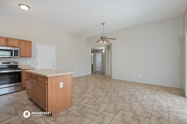 Foto del edificio - 8032 S Tate Loop