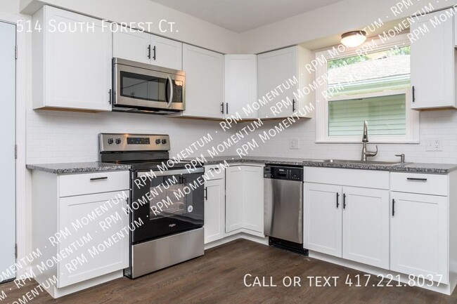 Foto del edificio - 514 S Forest Ct