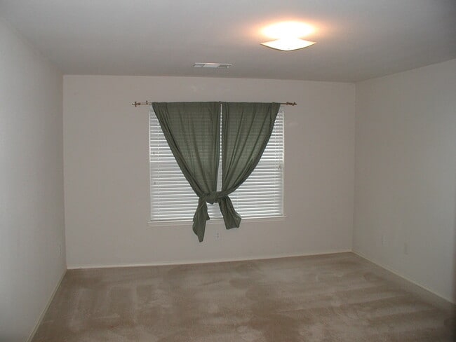 Building Photo - Charming 3 Bedroom 2 Bath In Keller ISD