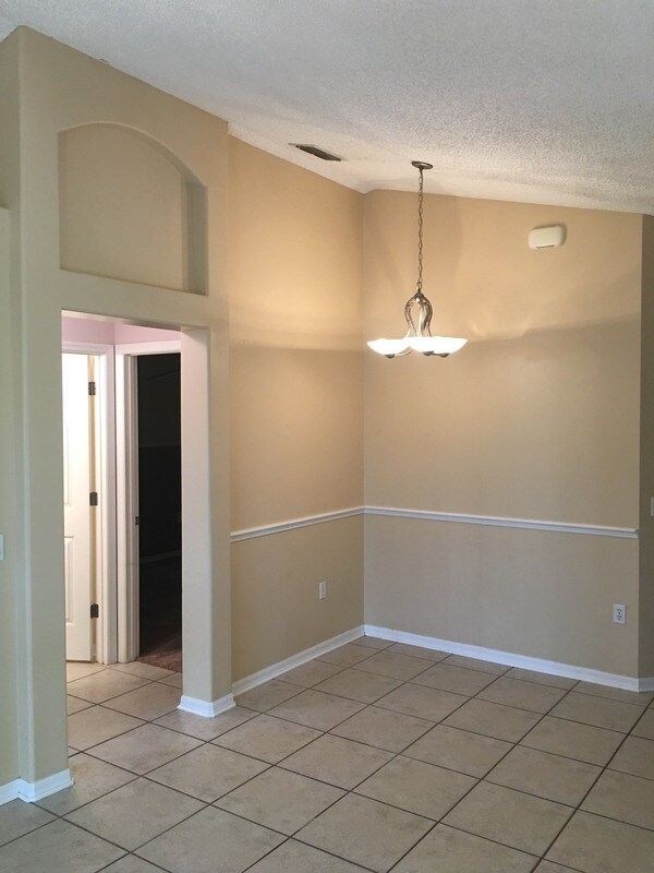 Building Photo - 1566 Piedmont Dr