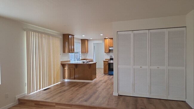 Foto del edificio - 10242 Ashley Cir NW