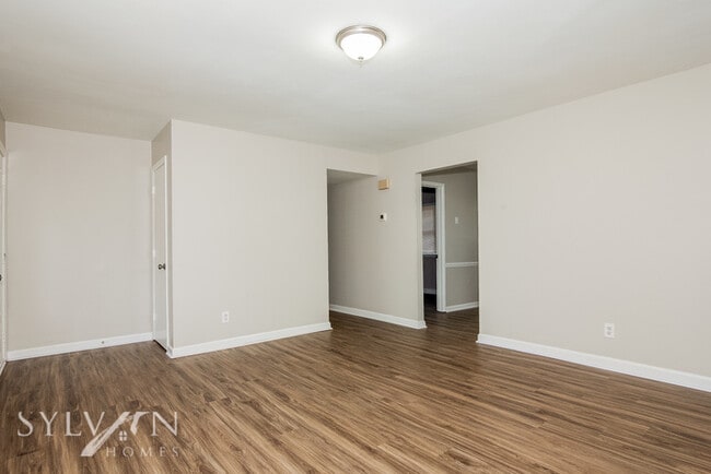 Building Photo - Enjoy one-level living in this 4 bedroom, ...