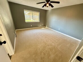 Building Photo - 20407 Fox Haven Ln