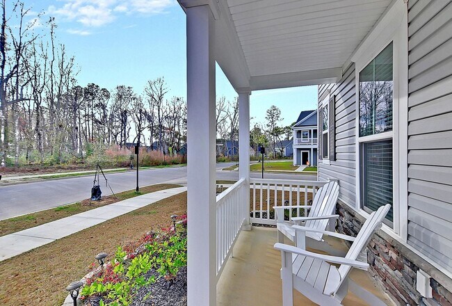 Building Photo - 3/2.5 home in the desirable neighborhood of Boltons Landing in West Ashley!