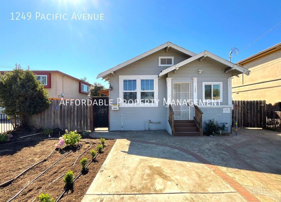 Primary Photo - 1249 Pacific Ave