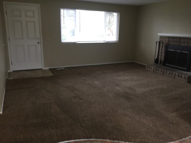 Foto del edificio - 539 Warrington Ave