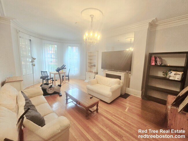 Building Photo - 429 Marlborough St