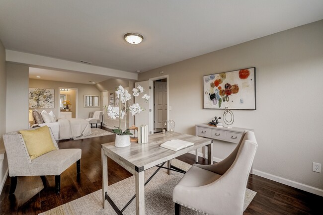 bedroom - office suite is 30ft x 10.5ft - 1721 Beau Rivage