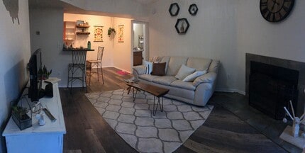 Building Photo - 1385 W University Ave