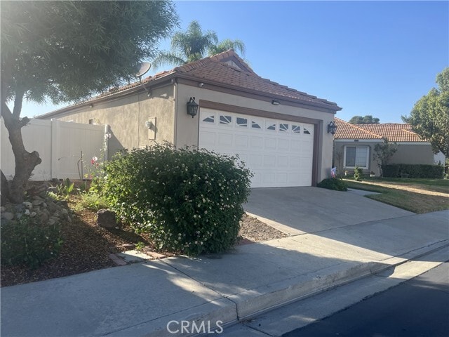 Foto del edificio - 28098 Lemonwood Dr
