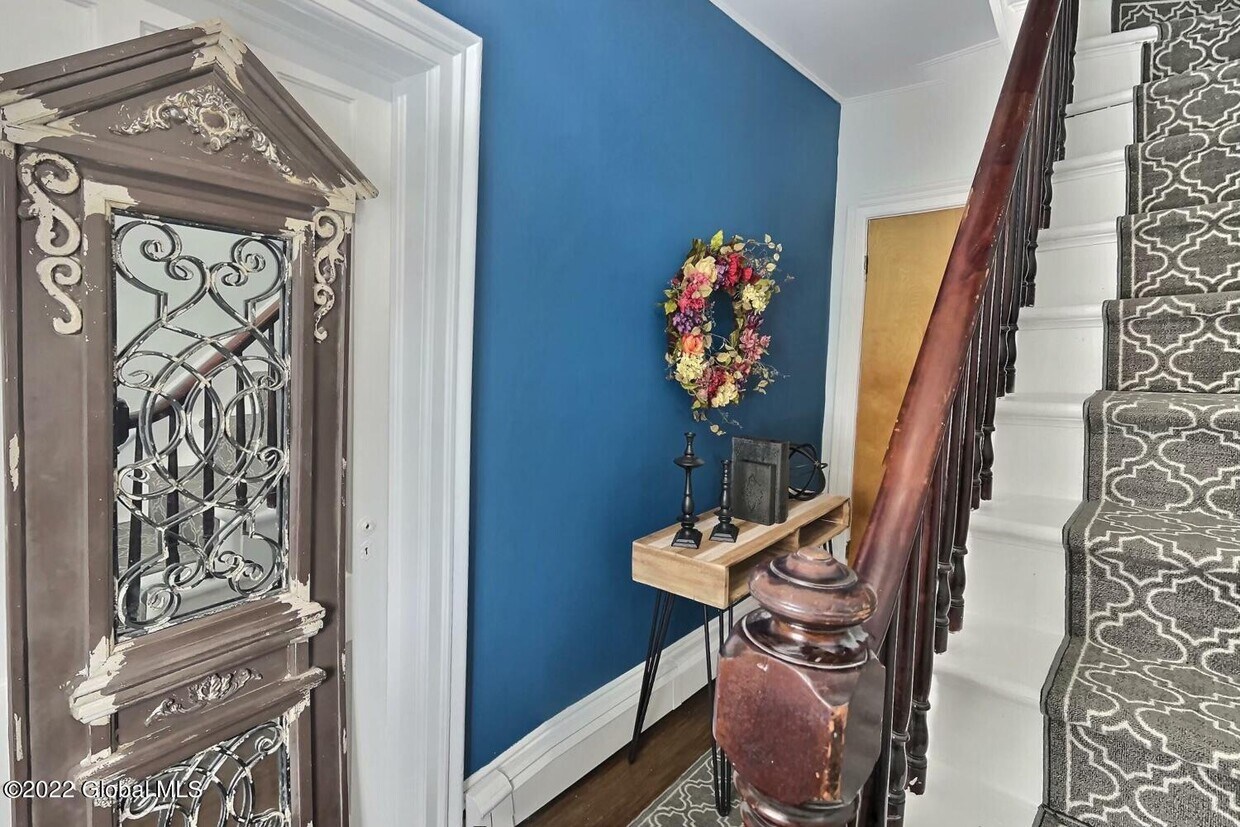 Foto principal - 132 1st Ave