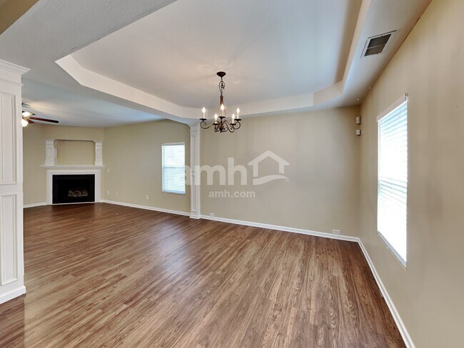 Foto del edificio - 14716 Castletown House Dr