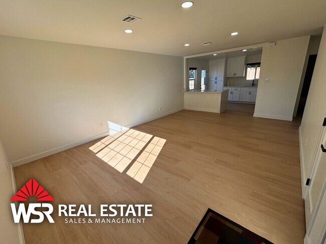 Foto del edificio - Charming upgraded 3 bedroom home near CBU!