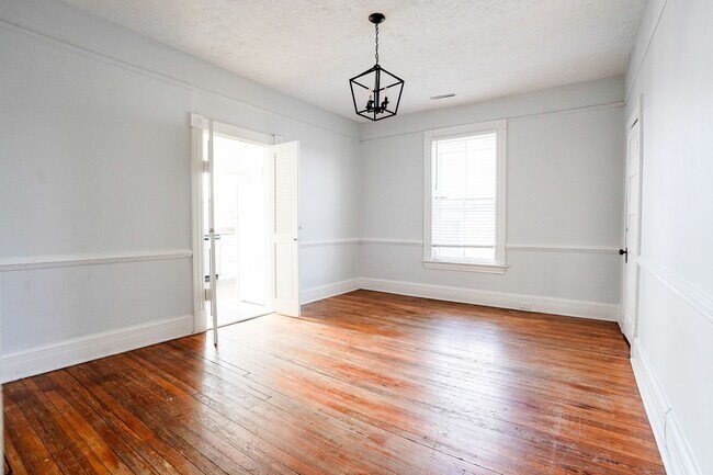 Foto del edificio - 2461 Rivermont Ave