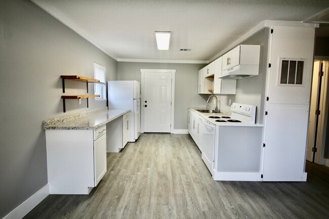 Building Photo - Metro Huntsville