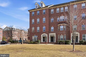 Building Photo - 3624 Spring Hollow Ln