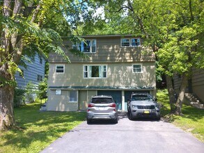 Building Photo - 131 Houston Ave