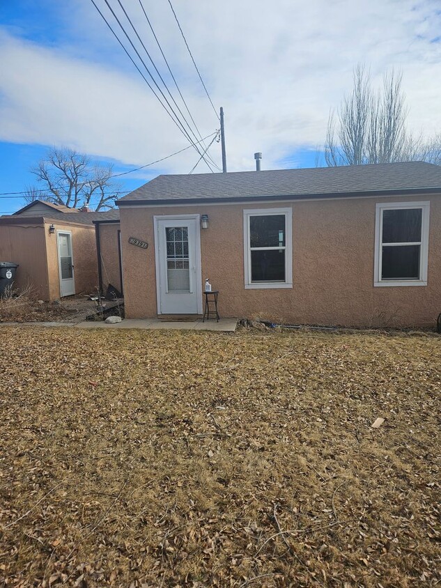 Primary Photo - 2 BED | 1 BATH | SINGLE-LEVEL HOME | WEST