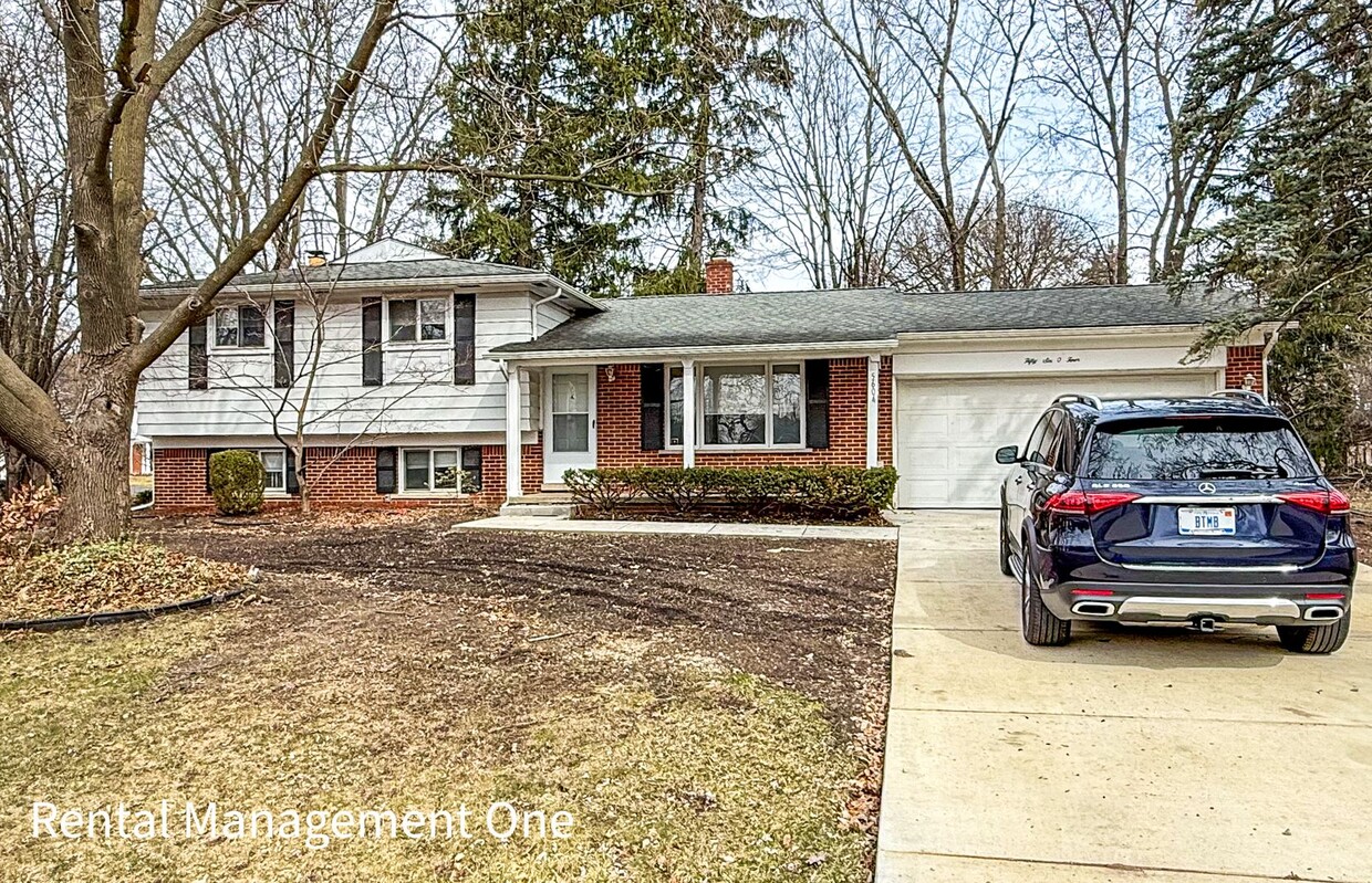 Primary Photo - Spacious Newly Updated Home