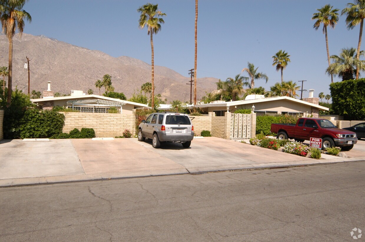 607 Thornhill Rd, Palm Springs, CA 92264 Apartments in Palm Springs, CA