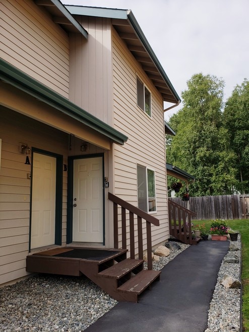 Building Photo - 1211 Balfour Dr