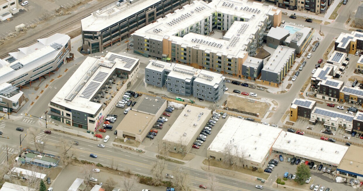 Foto aérea - Meredith House