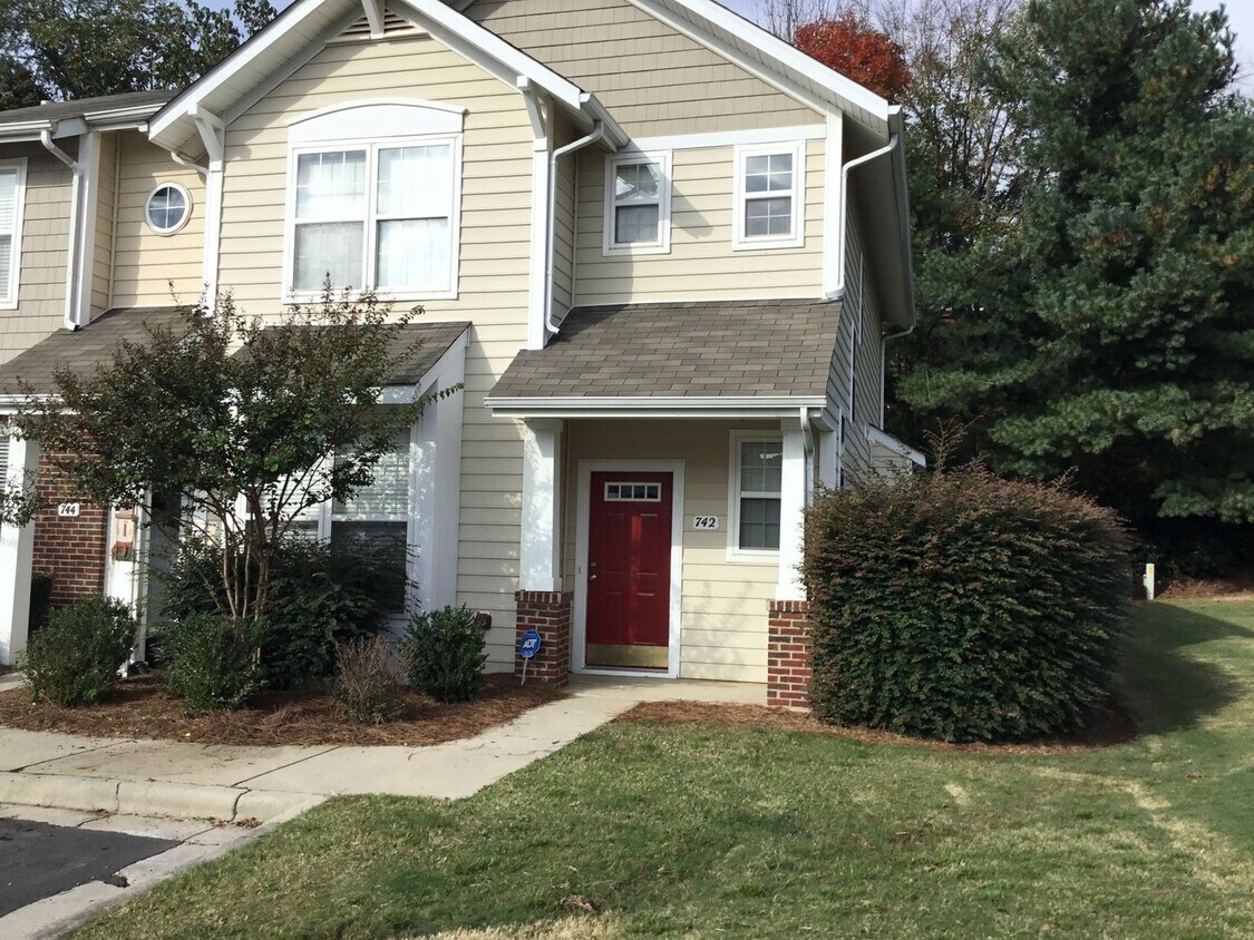 Foto principal - 742 Shellstone Pl