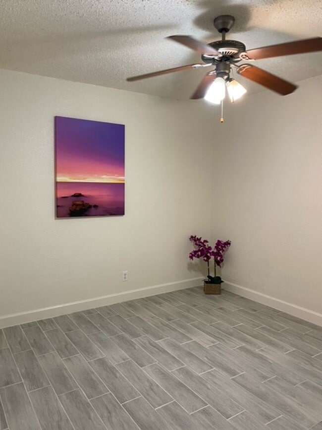 Interior Photo - Lions Court Apartments