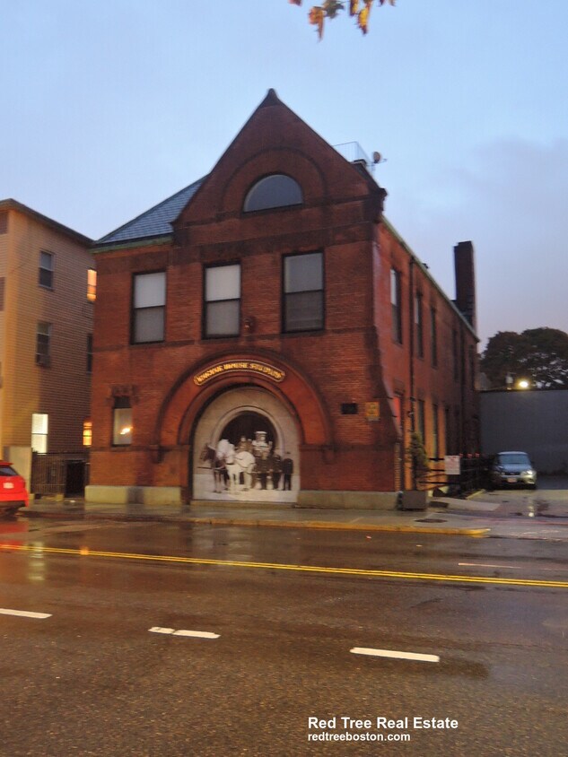 444 Western Ave, Boston, MA 02135 Condo for Rent in Boston, MA