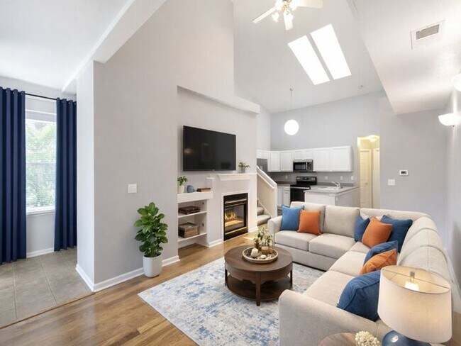 Foto del edificio - 1BR w/ Attached Garage & Balcony near Downtown Littleton