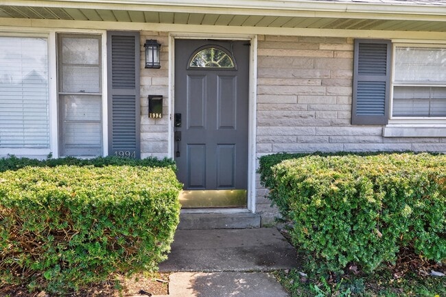 Photo - 1994 Brynell Dr House