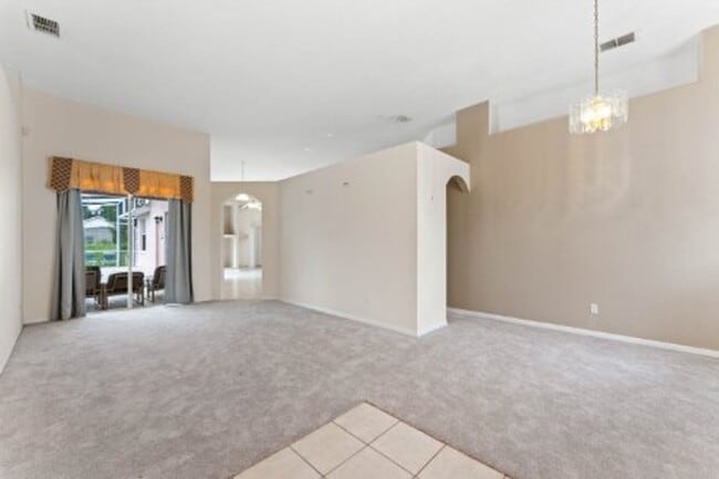 Building Photo - Beautiful Pool Home!