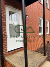 Building Photo - 412 Hagood St