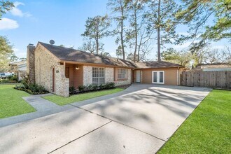 Building Photo - 29031 Elmwood Dr